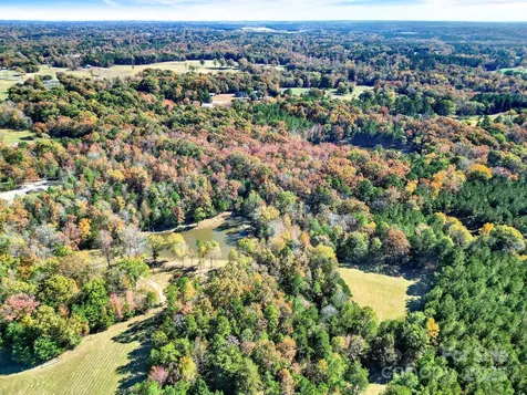 1932 Douglas Road Lancaster SC 29720