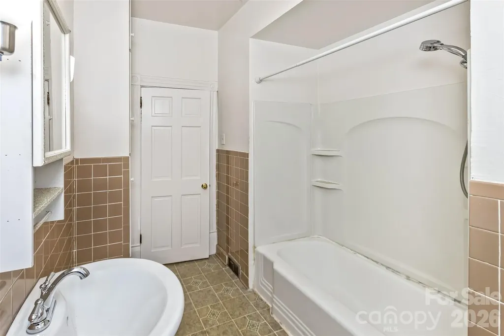 195 Terrace Drive Canton NC 28716
