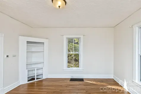 195 Terrace Drive Canton NC 28716