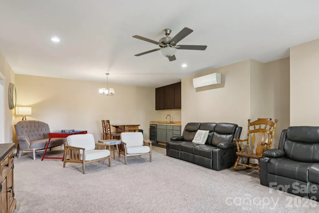 1367 Old Mill Road Hendersonville NC 28792
