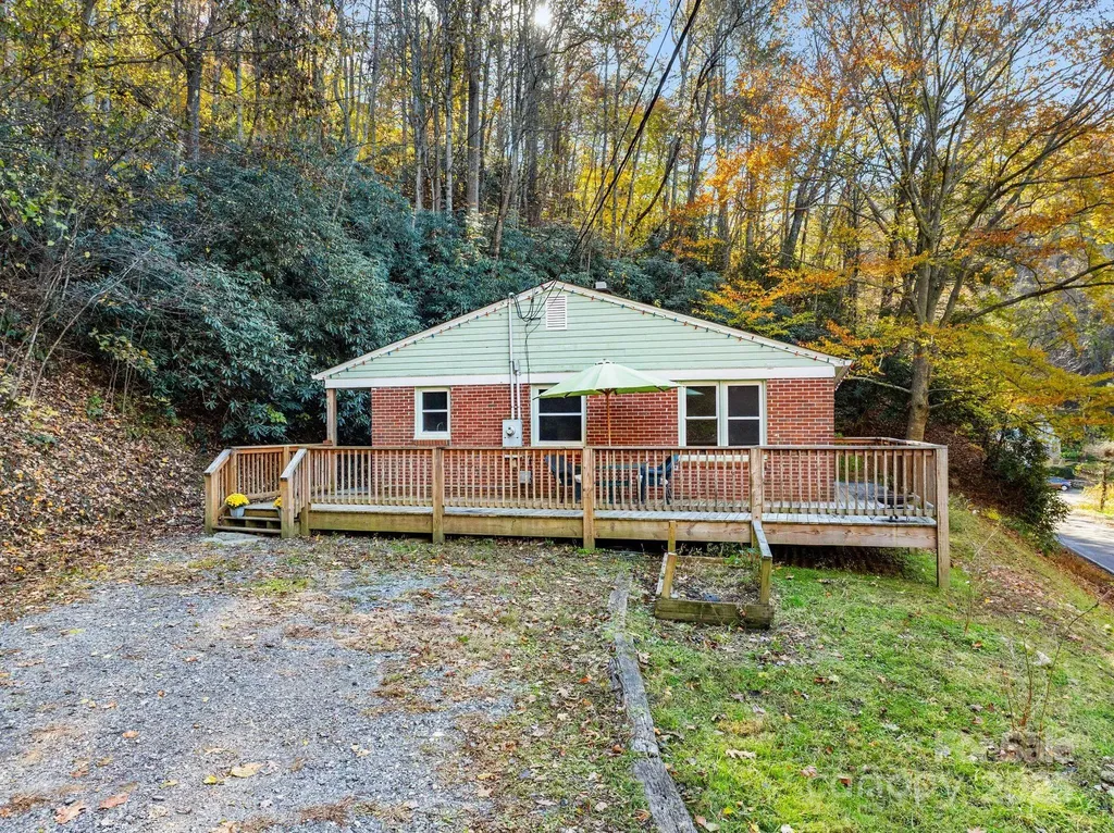 456 Rector Corner Road Marshall NC 28753
