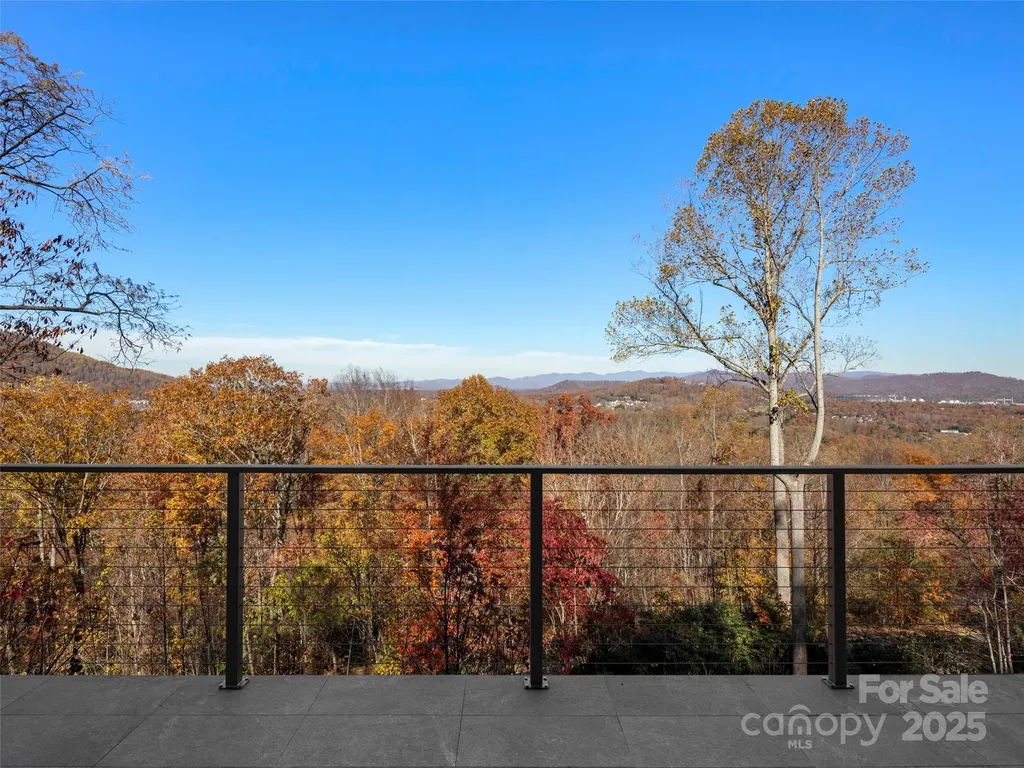 222 Secluded Hills Lane Arden NC 28704