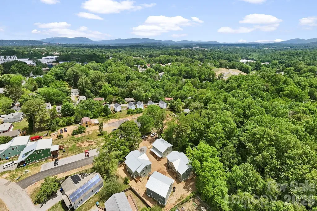 23 Fireside Drive Asheville NC 28806