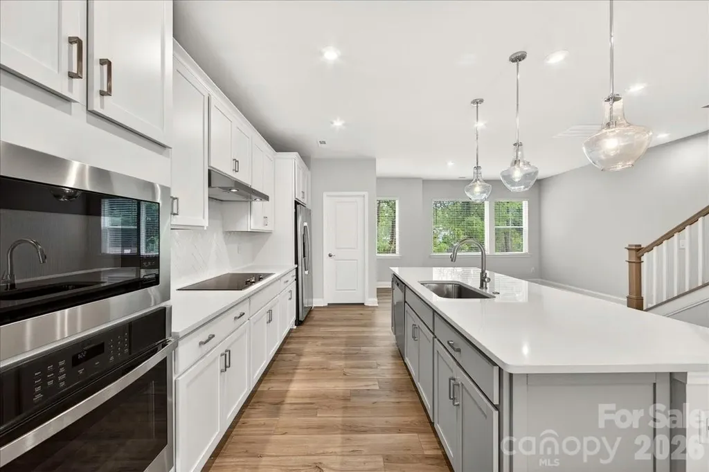 921 Archway Lane Charlotte NC 28217
