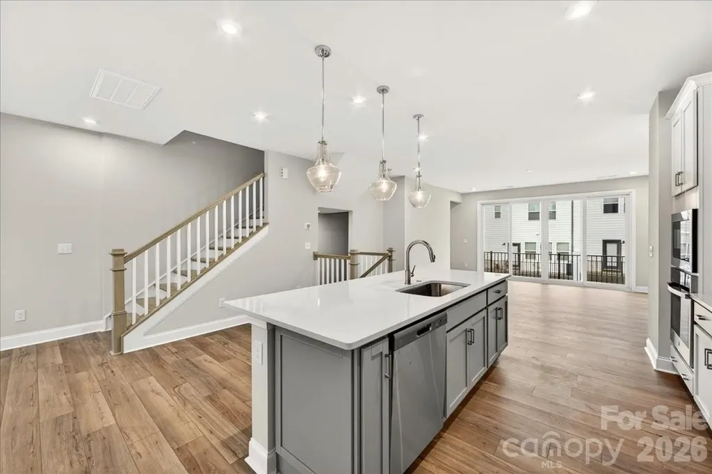 921 Archway Lane Charlotte NC 28217