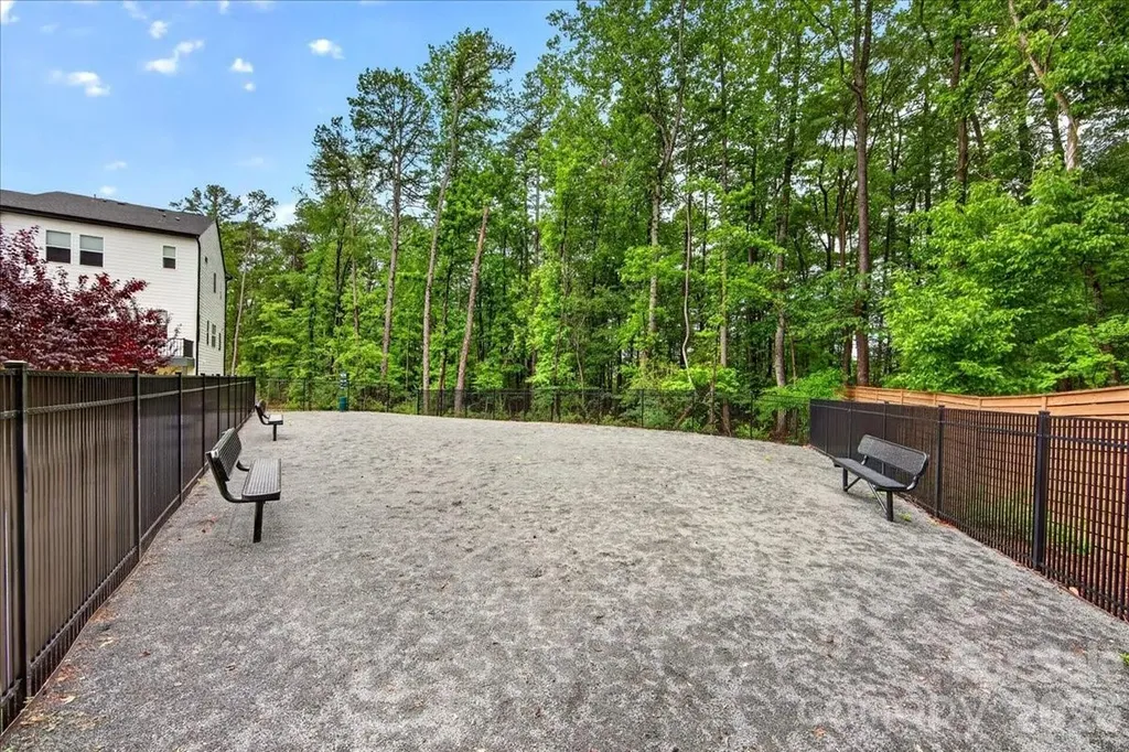 921 Archway Lane Charlotte NC 28217