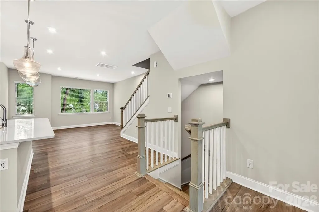 921 Archway Lane Charlotte NC 28217