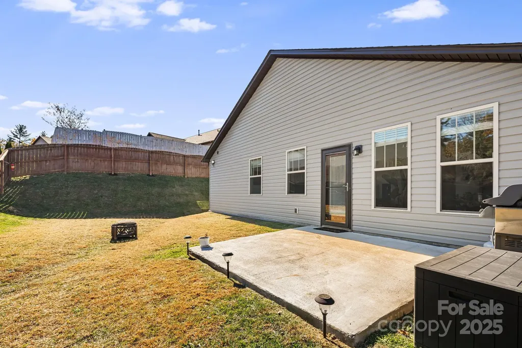 504 Rosebud Orchid Way Weaverville NC 28787