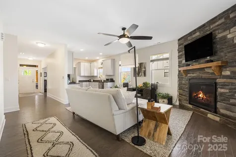 504 Rosebud Orchid Way Weaverville NC 28787