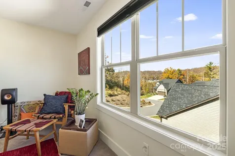 504 Rosebud Orchid Way Weaverville NC 28787