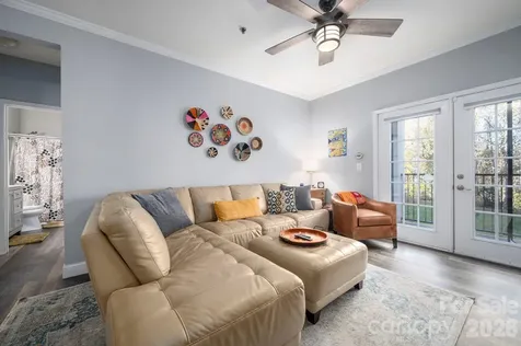 600 Vista Lake Drive Candler NC 28715