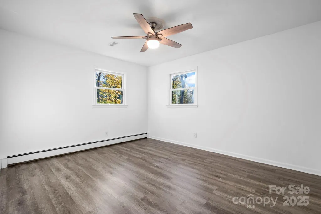 1185 10th Street Place Circle NW Hickory NC 28601