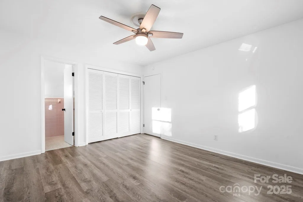 1185 10th Street Place Circle NW Hickory NC 28601