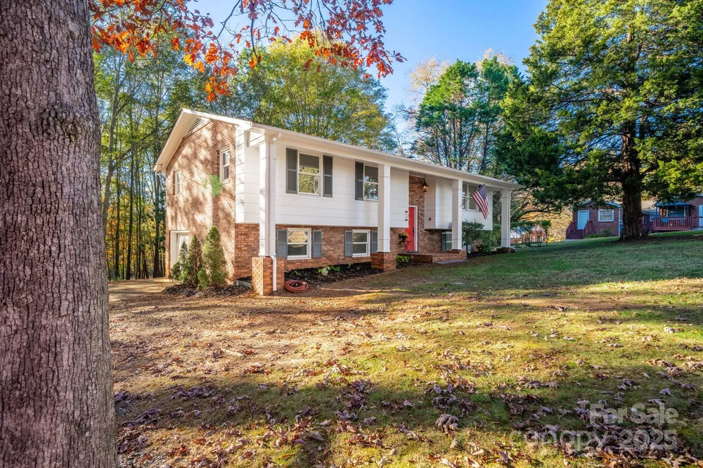 1185 10th Street Place Circle NW Hickory NC 28601