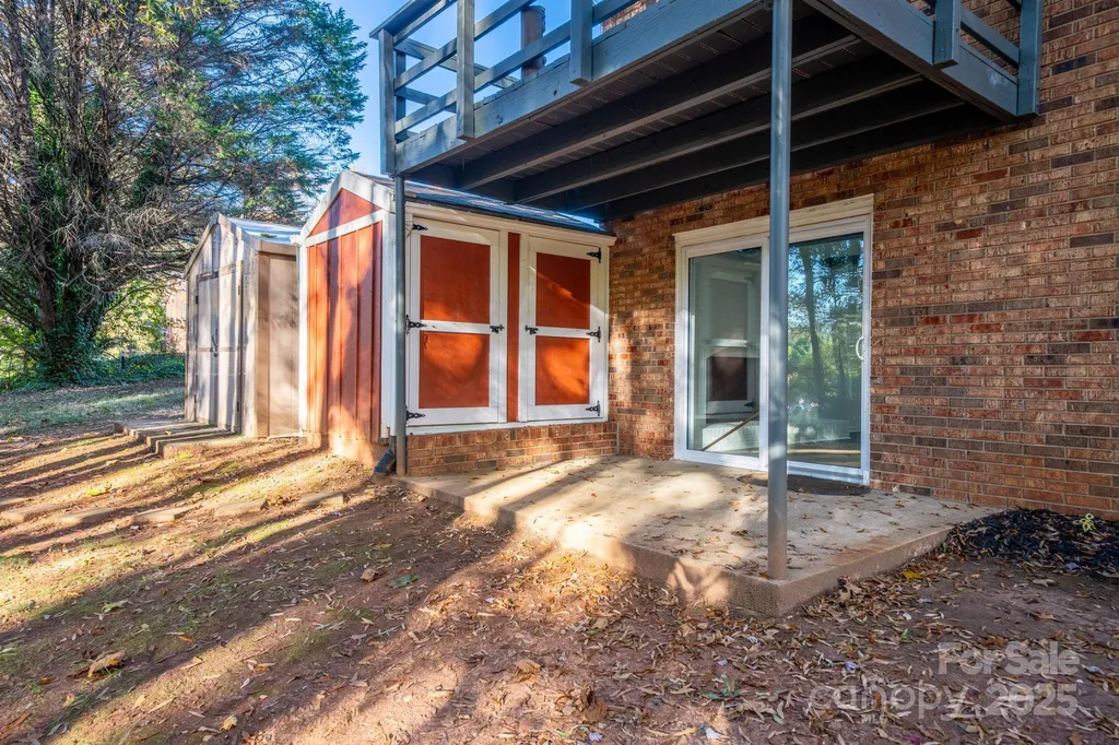 1185 10th Street Place Circle NW Hickory NC 28601