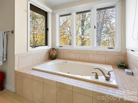 108 Galloway Drive Asheville NC 28803