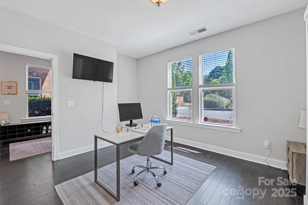 2551 Statesville Avenue Charlotte NC 28206