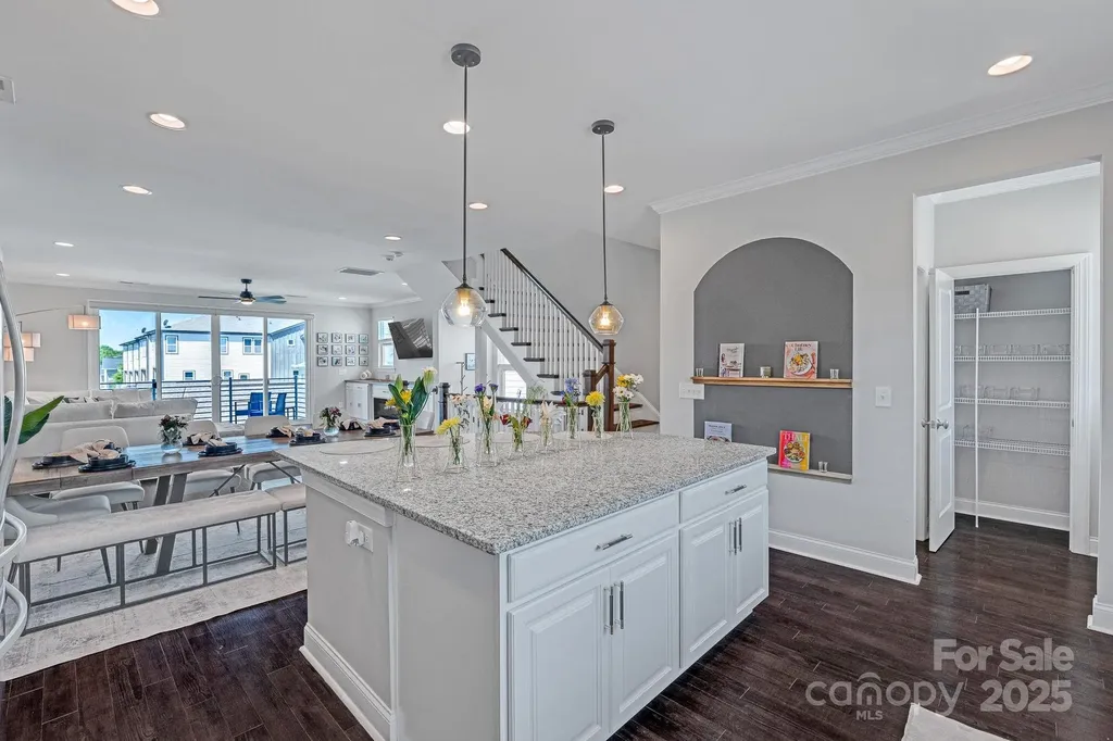 2551 Statesville Avenue Charlotte NC 28206