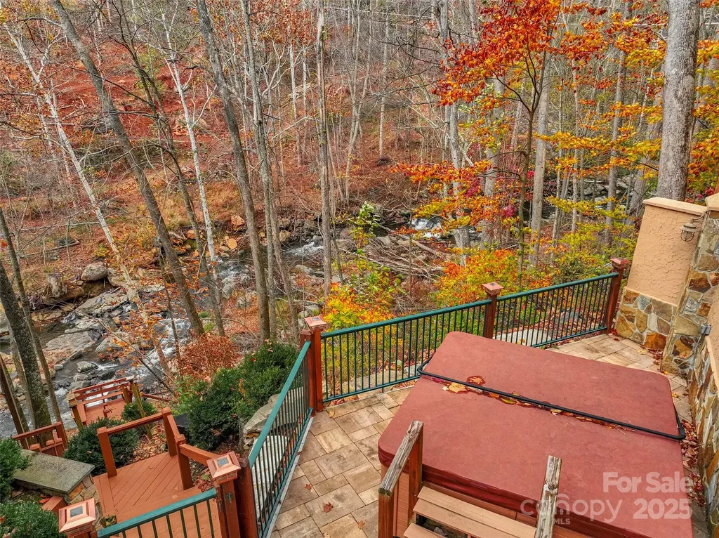 90 Rogers Creek Drive Bakersville NC 28705