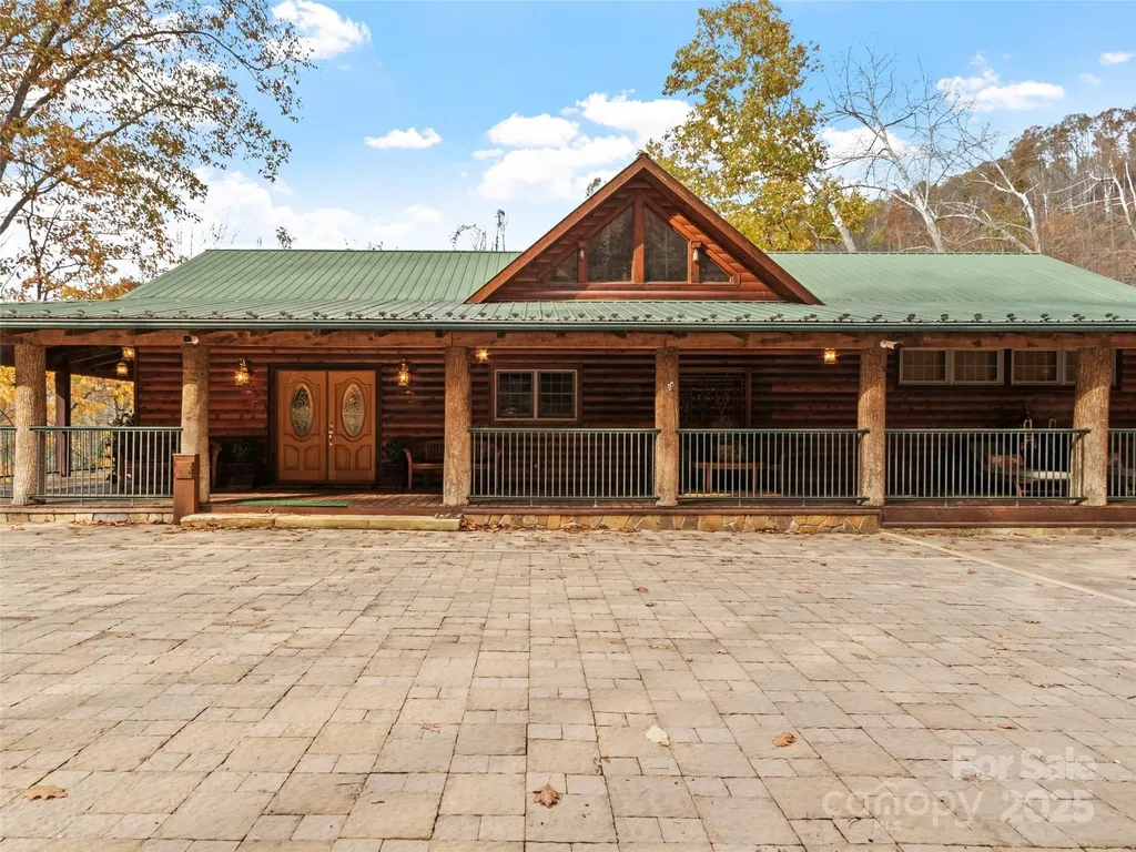 90 Rogers Creek Drive Bakersville NC 28705