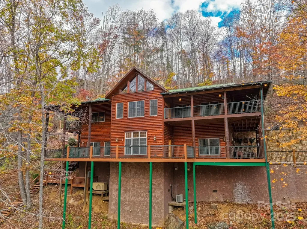 90 Rogers Creek Drive Bakersville NC 28705