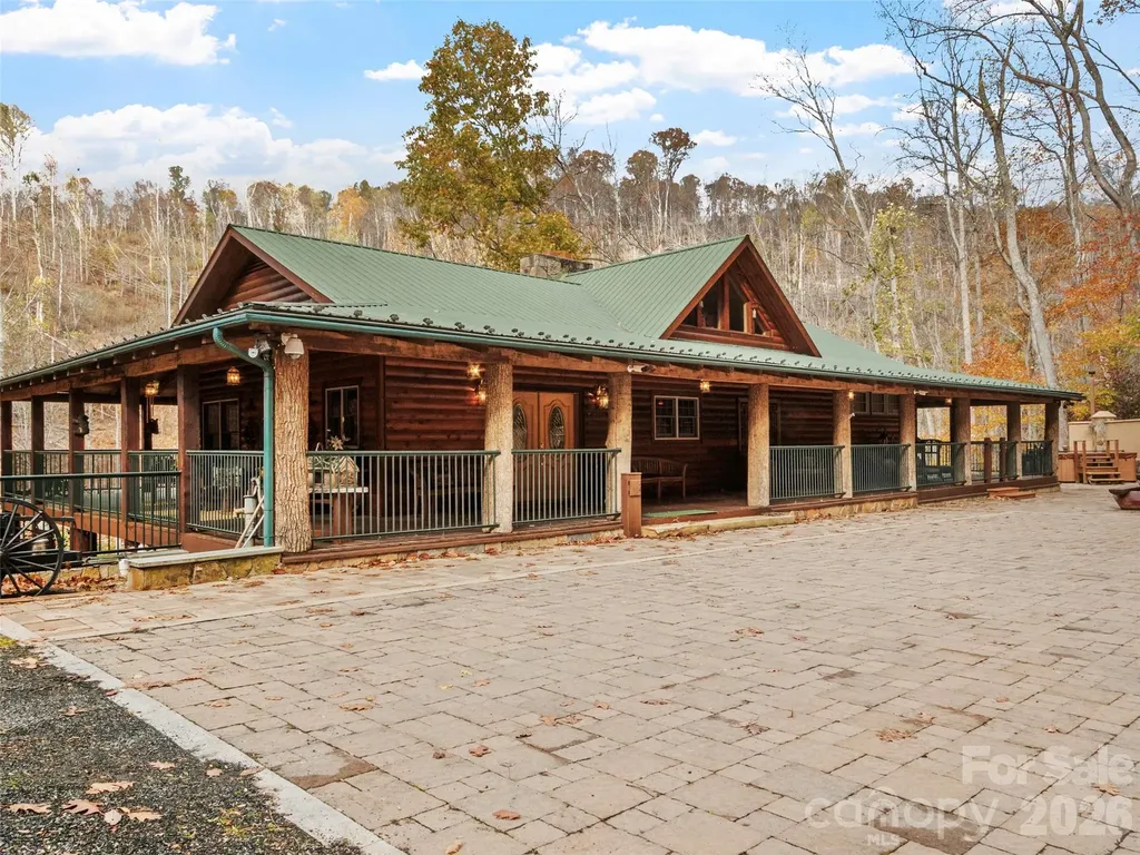 90 Rogers Creek Drive Bakersville NC 28705
