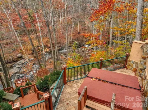 90 Rogers Creek Drive Bakersville NC 28705
