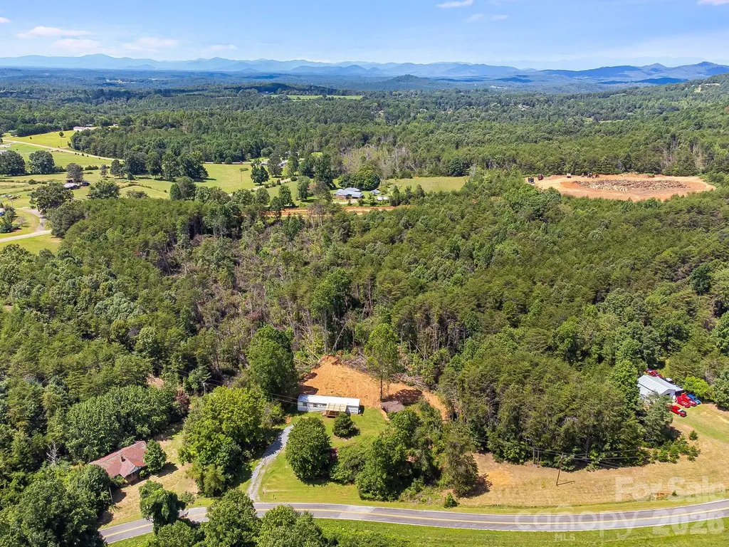 211 Luckadoo Road Bostic NC 28018