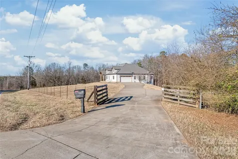 424 Rollingbrook Road Kings Mountain NC 28086