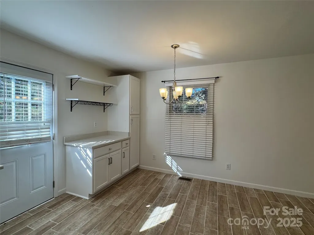 314 E Louisiana Avenue Bessemer City NC 28016