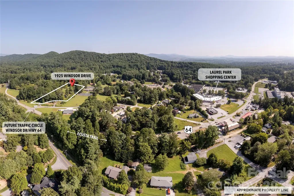 1925-A Windsor Drive Laurel Park NC 28739