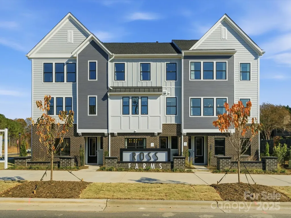 5115 Hoptree Street Charlotte NC 28277
