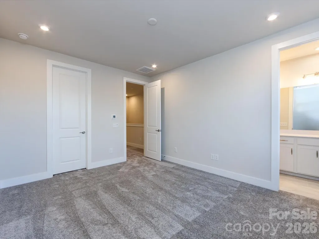 1530 Levy Way Charlotte NC 28205