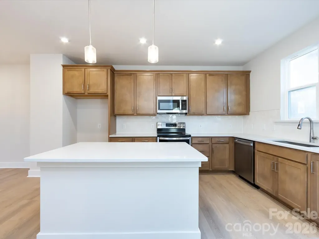 1530 Levy Way Charlotte NC 28205