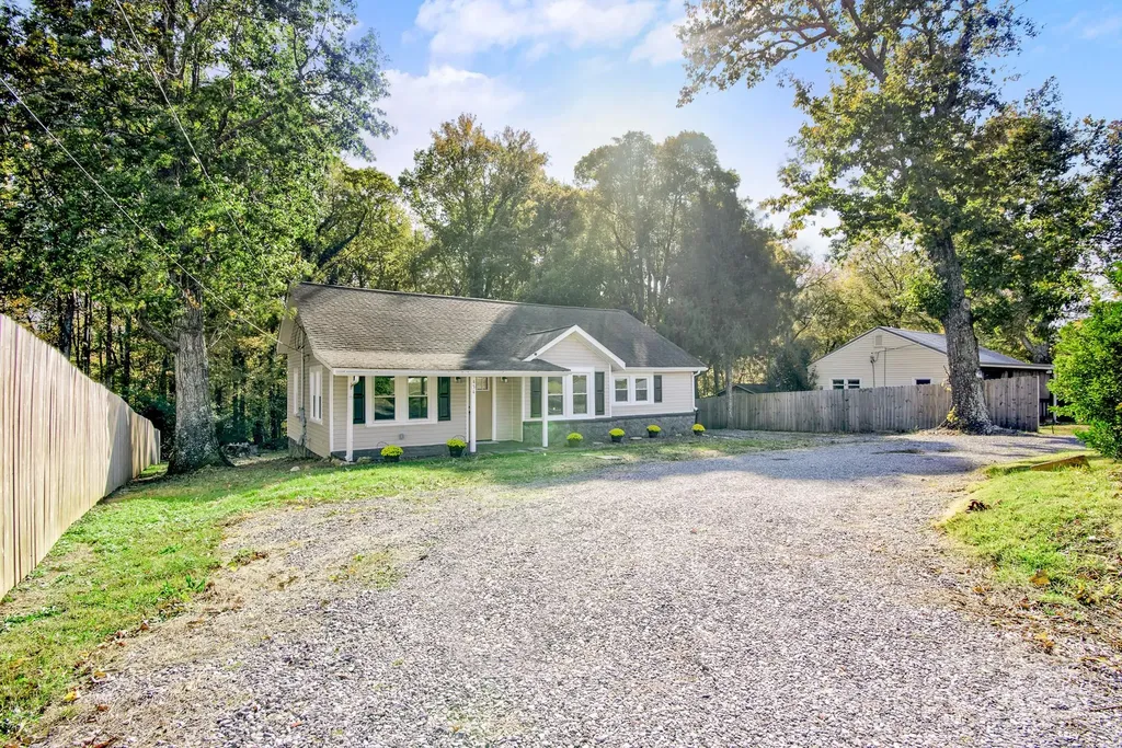 434 E Salisbury Street Denton NC 27239