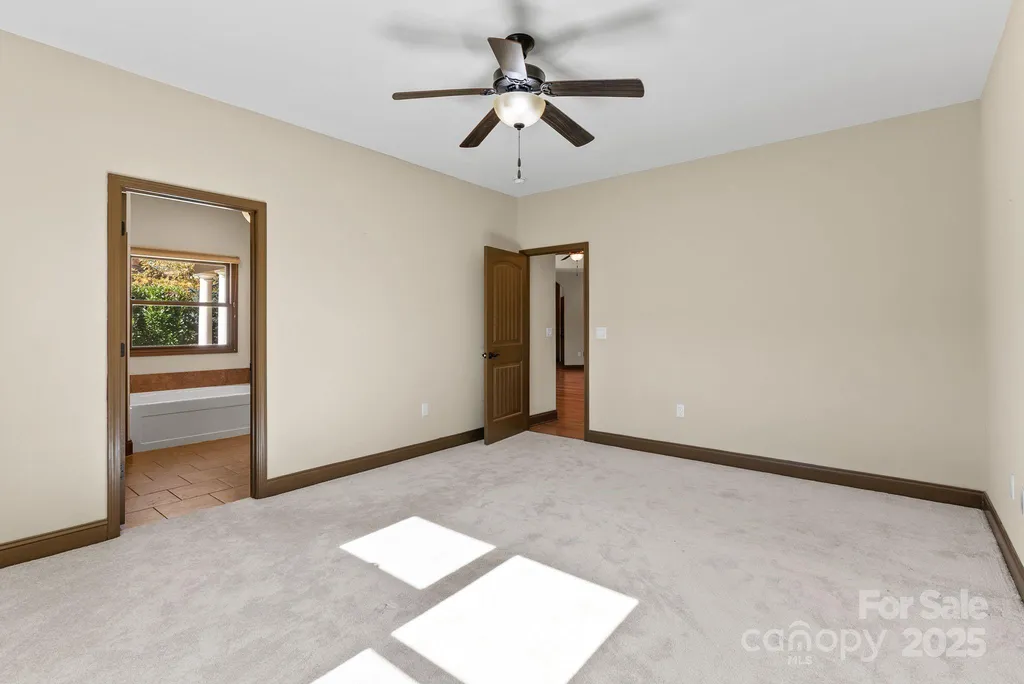 4 Pacifico Drive Asheville NC 28806