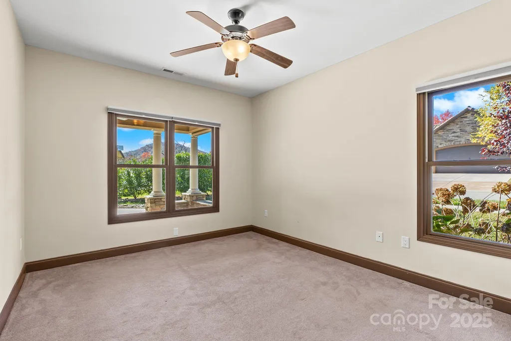 4 Pacifico Drive Asheville NC 28806