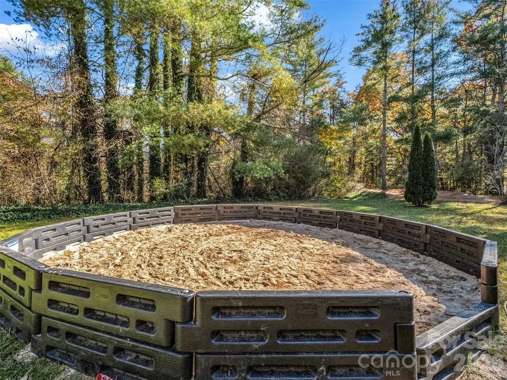 101 Bent Creek Ranch Road Asheville NC 28806