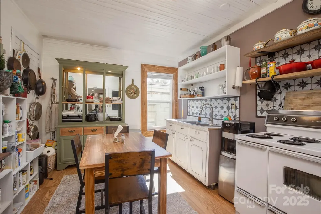 23 N 226 Highway Bakersville NC 28705