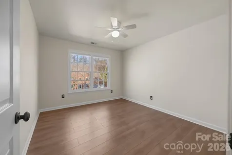 7708 Harrington Woods Road Charlotte NC 28269