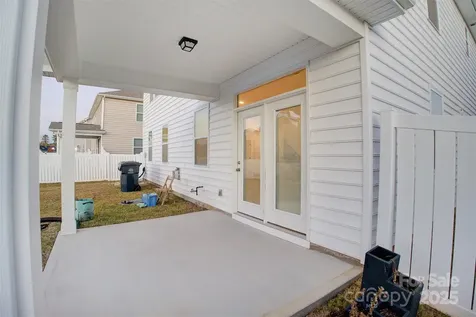 17030 Carolina Pine Row Charlotte NC 28278
