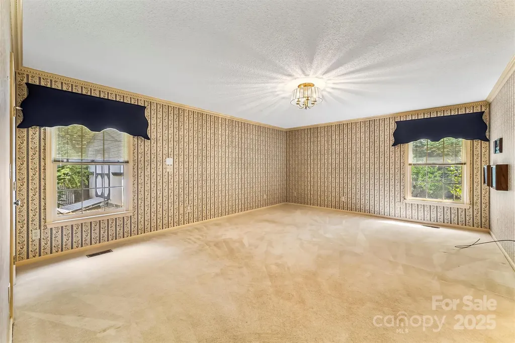 200 Woodland Drive Marion NC 28752