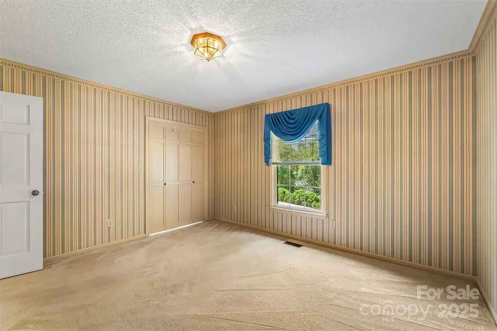 200 Woodland Drive Marion NC 28752