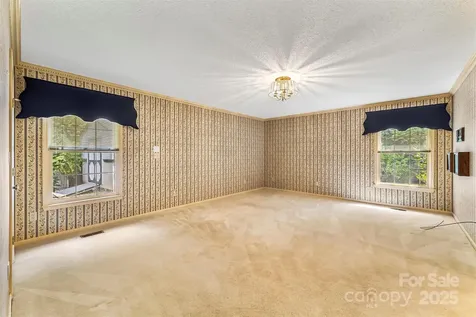 200 Woodland Drive Marion NC 28752