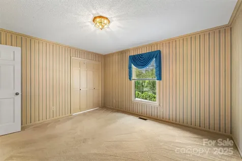 200 Woodland Drive Marion NC 28752