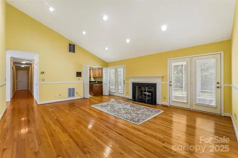 200 Woodland Drive Marion NC 28752