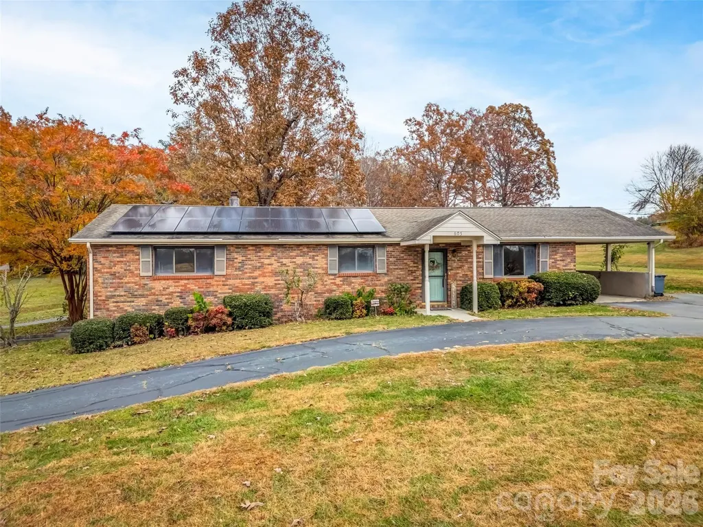 605 Dana Road Hendersonville NC 28792