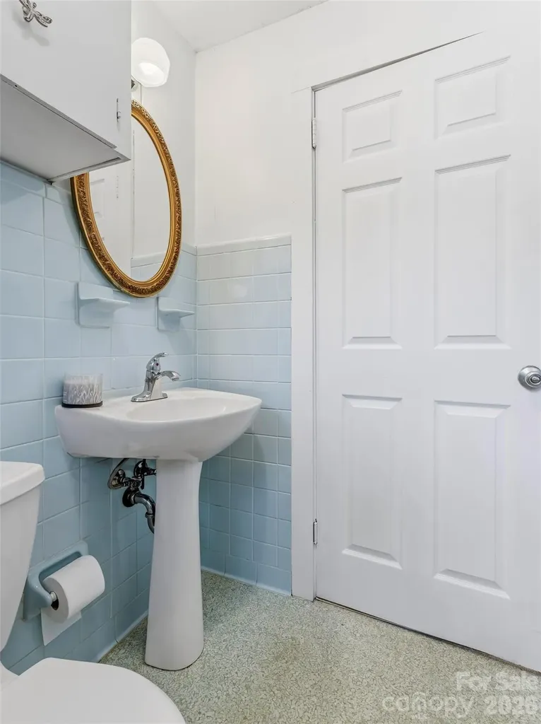 605 Dana Road Hendersonville NC 28792
