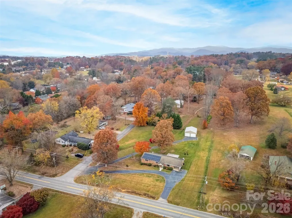 605 Dana Road Hendersonville NC 28792