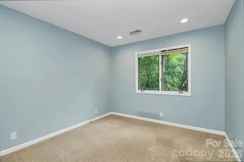 16 Woodvine Lane Clover SC 29710